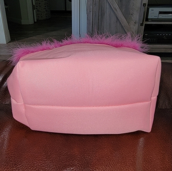 5/$13 Pink fuzzy boa accent around top Long strap Green & pink purse - Picture 7 of 16
